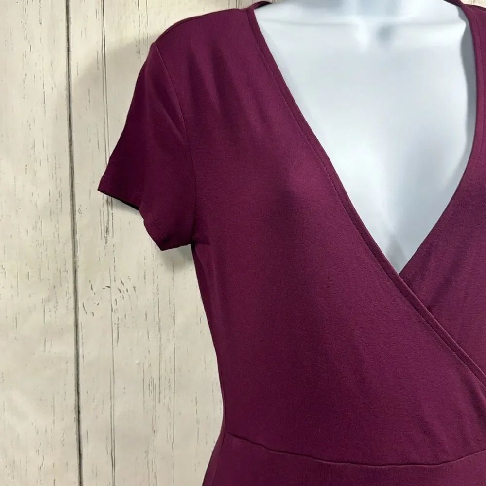 Forever 21 Burgundy Wrap Midi Dress Size M Short Sleeve Boho Romantic Flowy - Picture 3 of 14